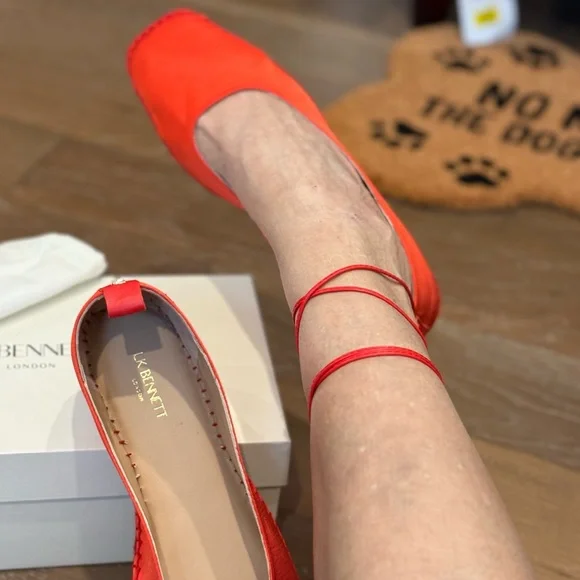 LK Bennett Red Satin Ankle-Tie Espadrille Flats 40 - Picture 6 of 8